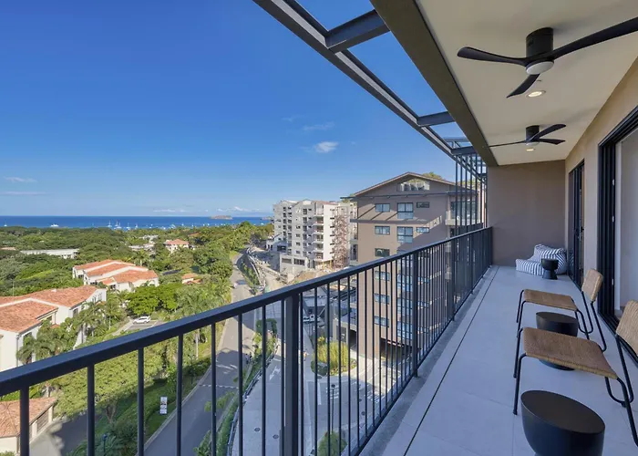 Naumi N562 | Penthouse 2br Ocean View In Playas Del Coco Sardinal (Guanacaste)